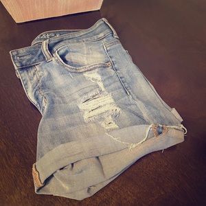 American eagle cuff shorts